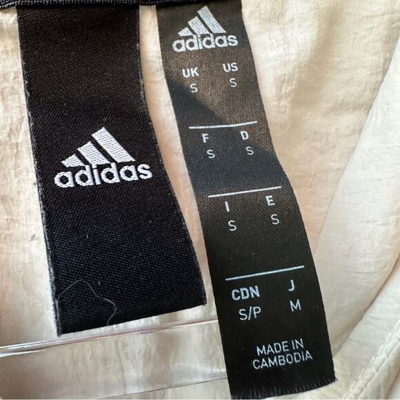 ADIDAS Water Repellent Mens Must Haves DWR Nylon Hoodie in Cream Ivory Sz. Small - Picture 9 of 9